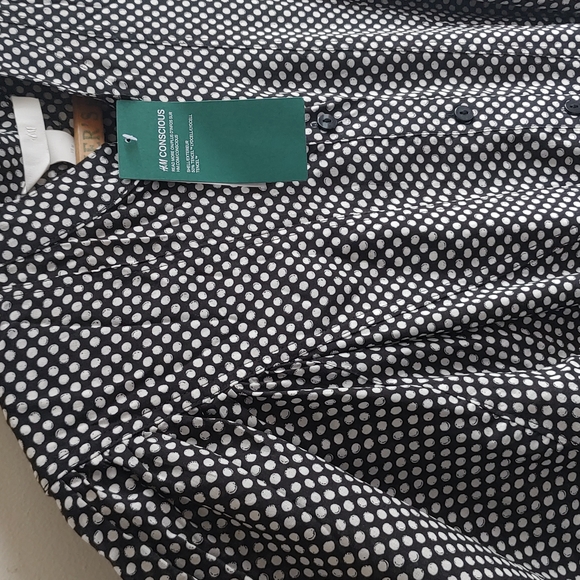 NWT H&M conscious brand long sleeved maxi dress. - Picture 3 of 4